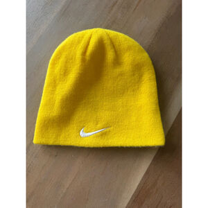 Women's Nike Reversible Beanie One Size Yellow White